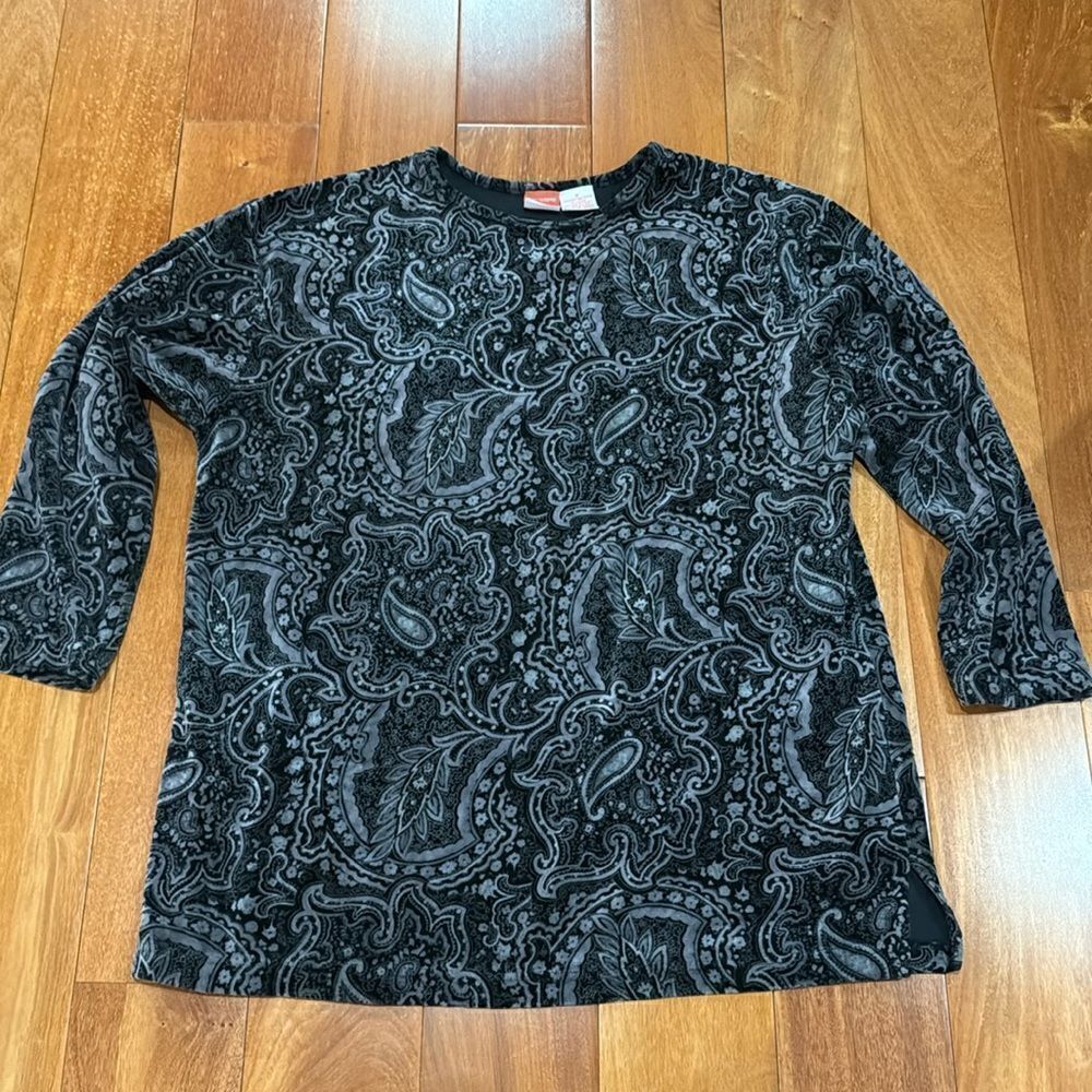 Liz & Co Women’s Pretty‎ Velvet Paisley 3/4 sleeve top SZ M